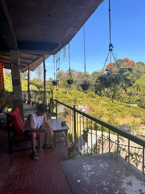 Hostal Tree House - 2