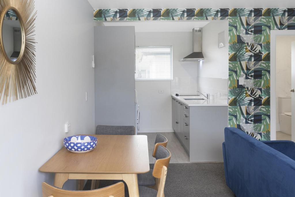 The Adelphi - Resim 23