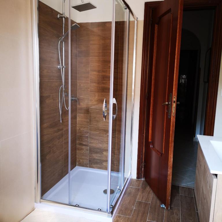 Residenza Nemi - con ampio balcone vista mare - 两居室房屋