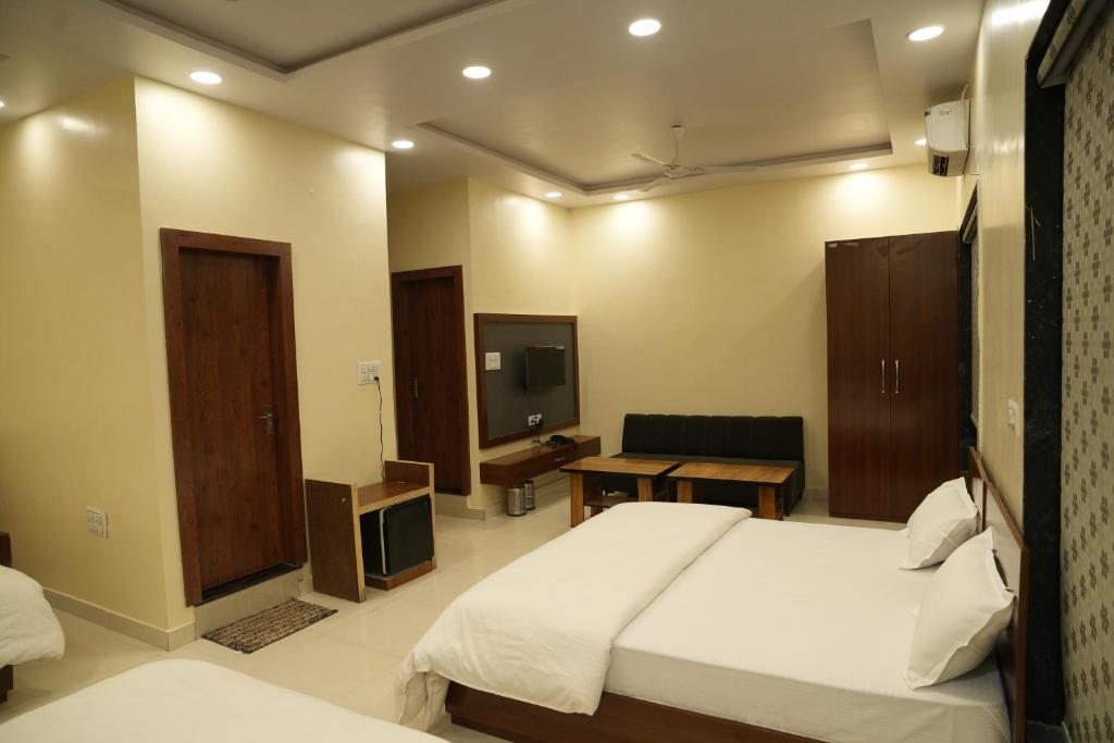 Телевизия и/или развлекателен център в Hotel Kamla Heritage, Shivpuri