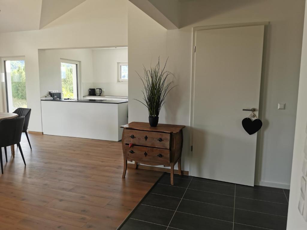 Kuchyň nebo kuchyňský kout v ubytování Ferienhaus am Weinberg Krast