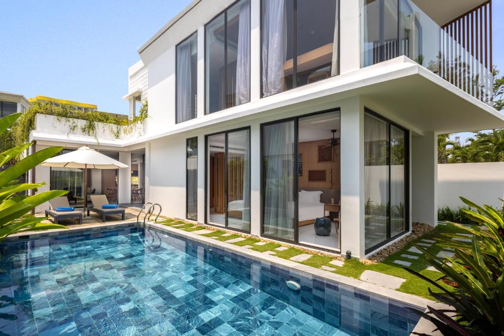 Wyndham Hoi An Royal Beachfront Resort & Villas - Camera Villa Con Vista Piscina - Share Villa