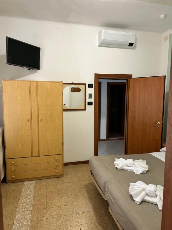 Hotel Enna Rimini - Resim 26