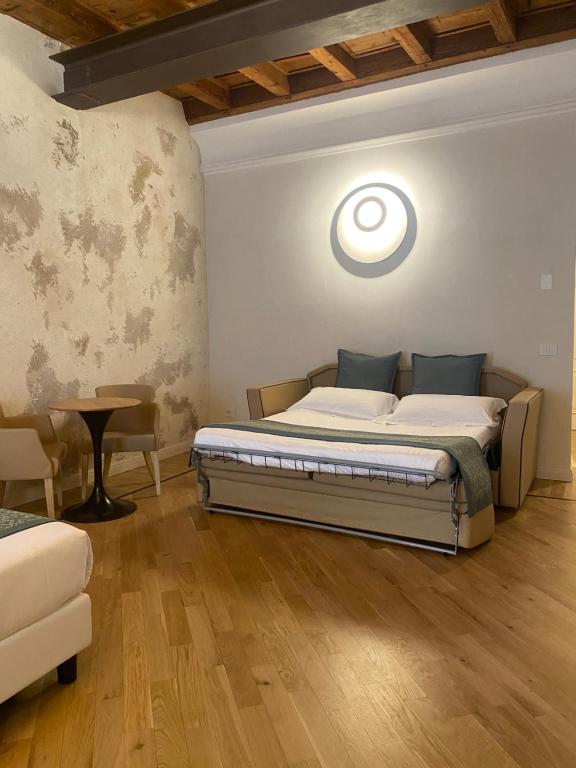 Cà Uberti Palace Hotel, MantegnaHotels - 豪华四人间