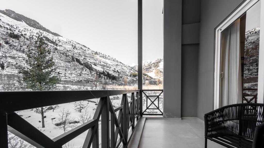 Nespecifikovaný výhled na hory nebo výhled na hory při pohledu z hotelu