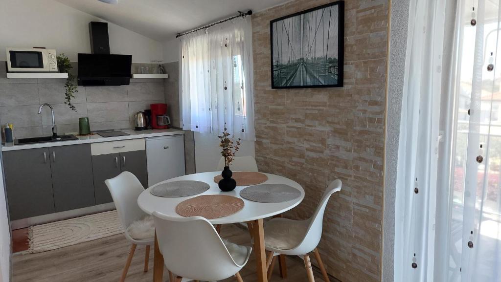 Rooms and Apartment Matosevic - 10
