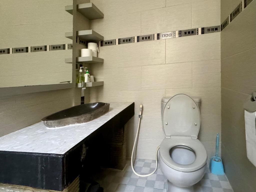 Villa Rumah Putih Abu Abu - 7