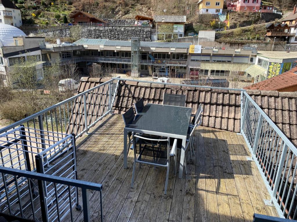 Balkón nebo terasa v ubytování Self-check-in zentrale Fewos in Triberg - Nah am Wasserfall -