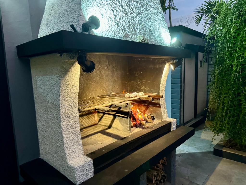 Villa Rumah Putih Abu Abu - 4