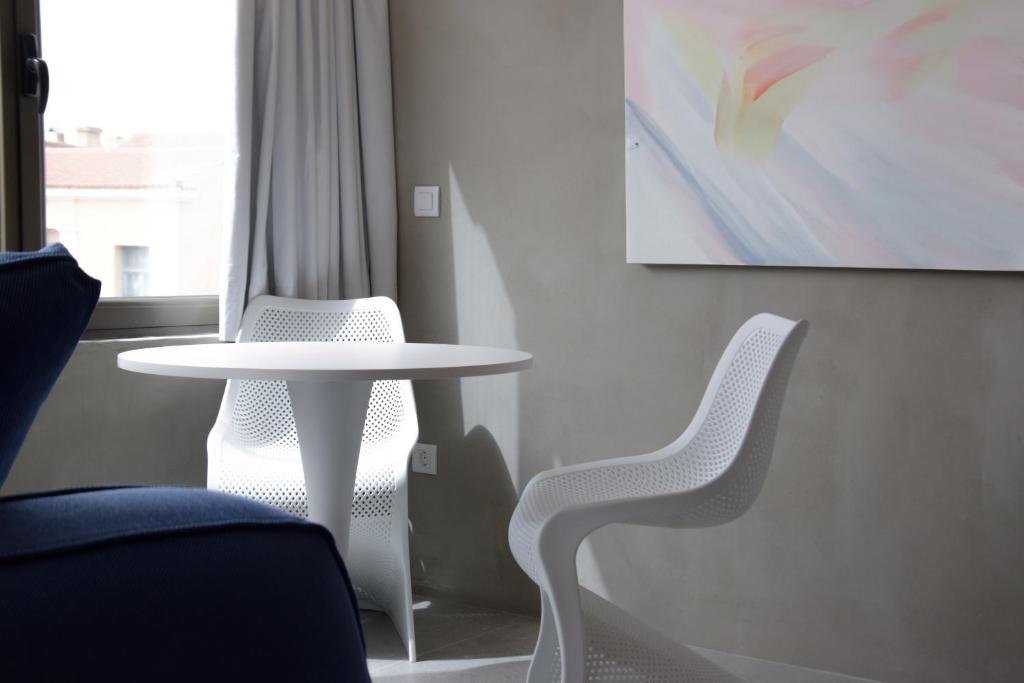 99 Adrianou Apartments - Resim 16