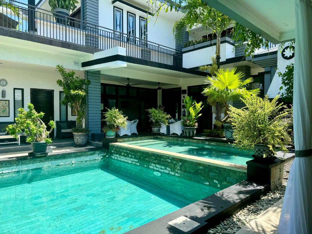 Villa Rumah Putih Abu Abu - 3