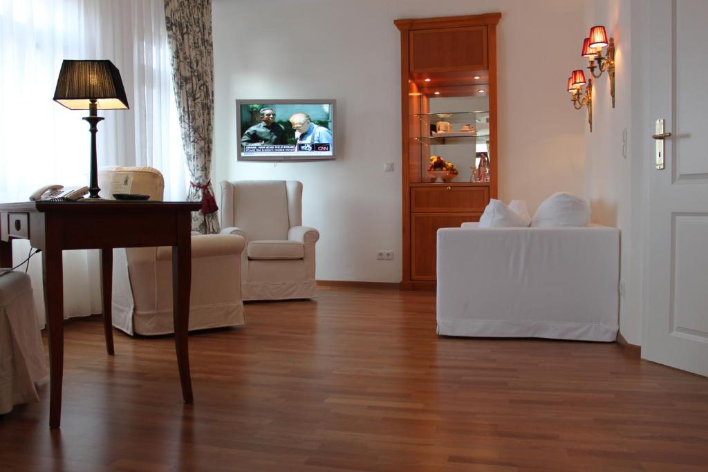 Hotel Deutscher Kaiser - Resim 27