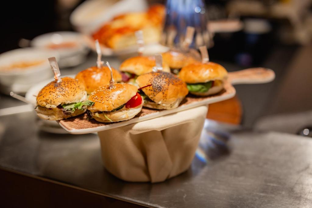 UNA Hotels Vittoria Firenze - Resim 39