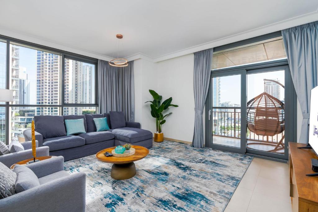 Posezení v ubytování Ultimate Stay / 7 people / Spacious / Dubai Creek with Marina Views