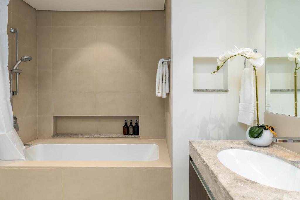 Koupelna v ubytování Ultimate Stay / 7 people / Spacious / Dubai Creek with Marina Views