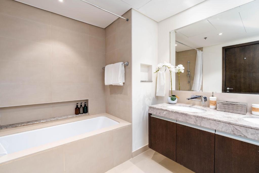 Koupelna v ubytování Ultimate Stay / 7 people / Spacious / Dubai Creek with Marina Views