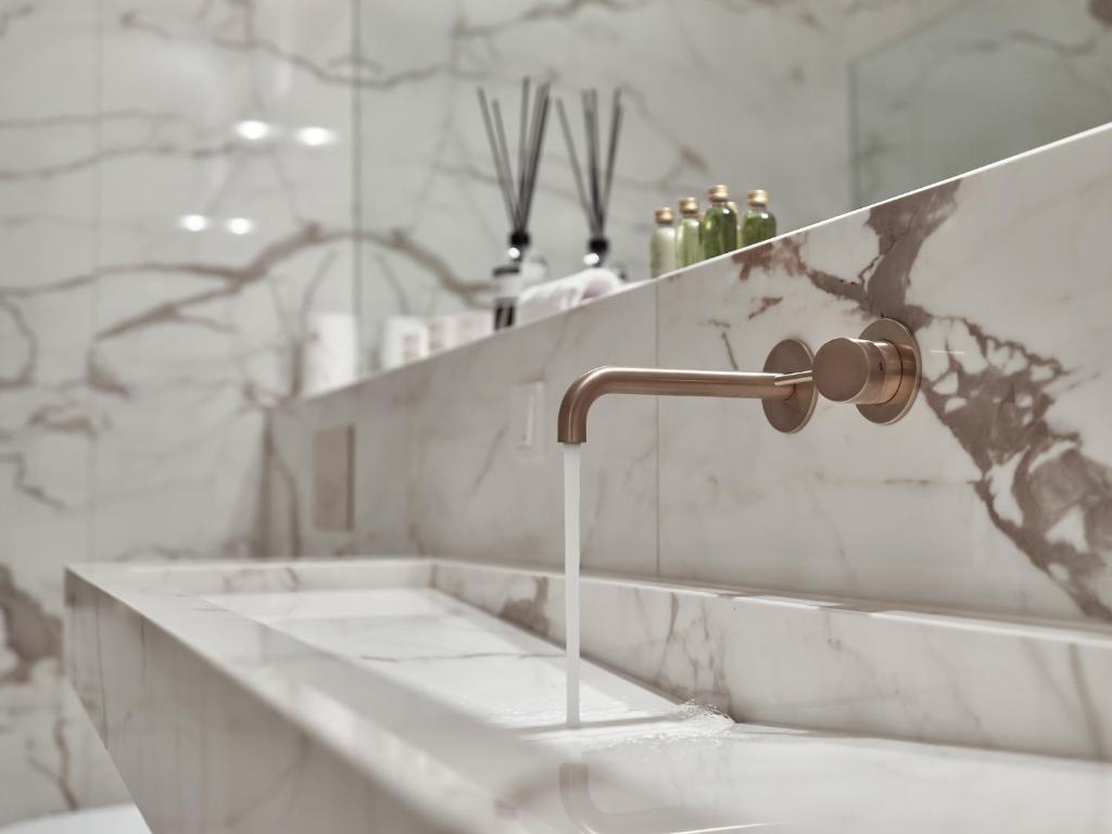 
Executive King Suite
