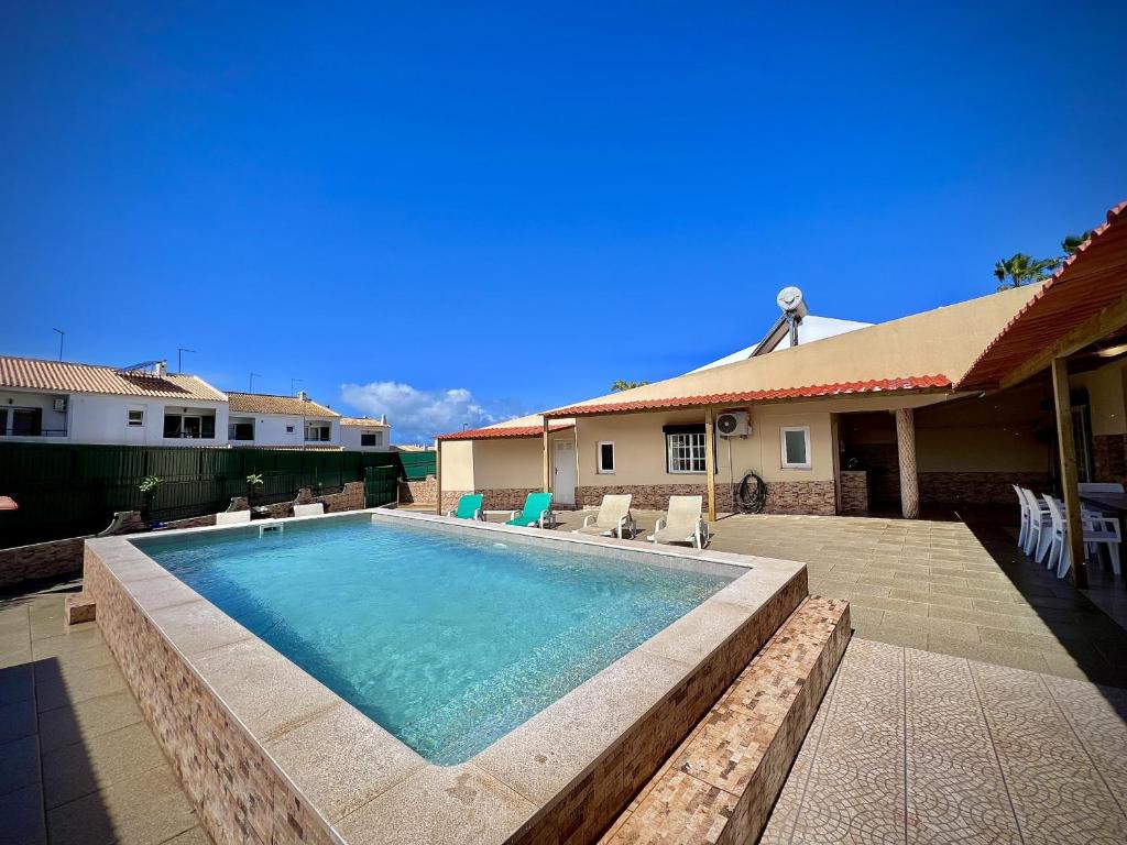 Πισίνα στο ή κοντά στο Albufeira Summer Villa 2 with Pool by Homing