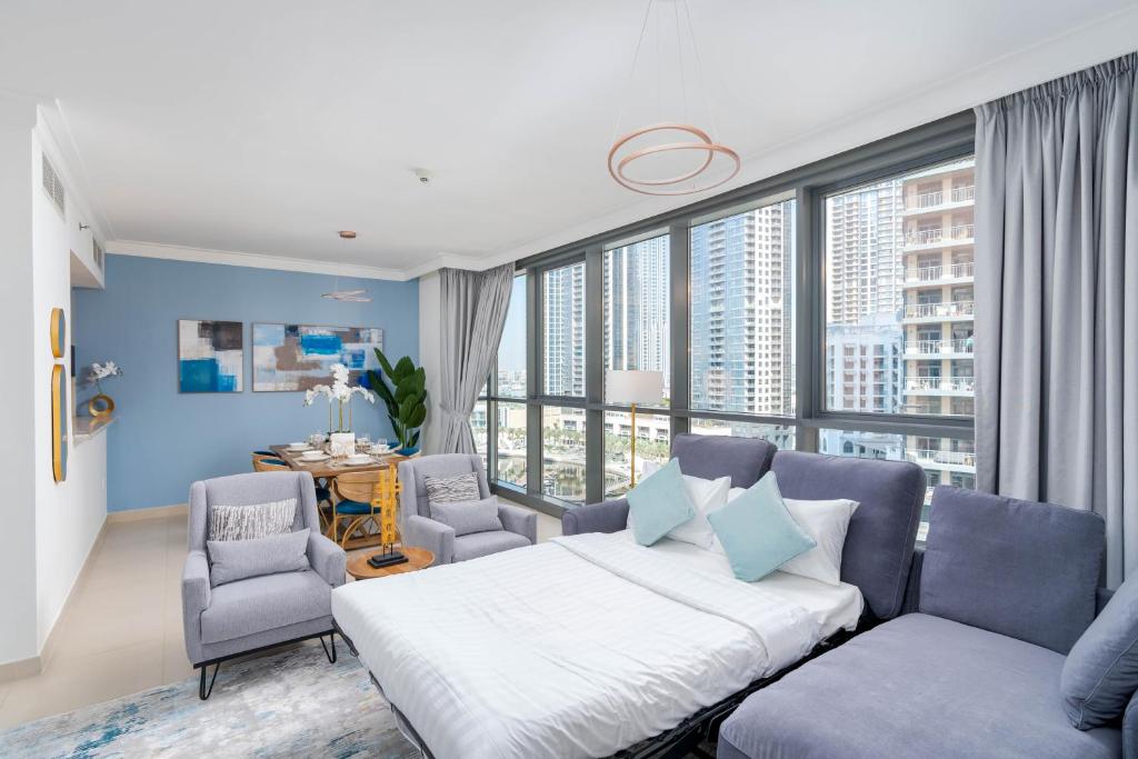 Posezení v ubytování Ultimate Stay / 7 people / Spacious / Dubai Creek with Marina Views