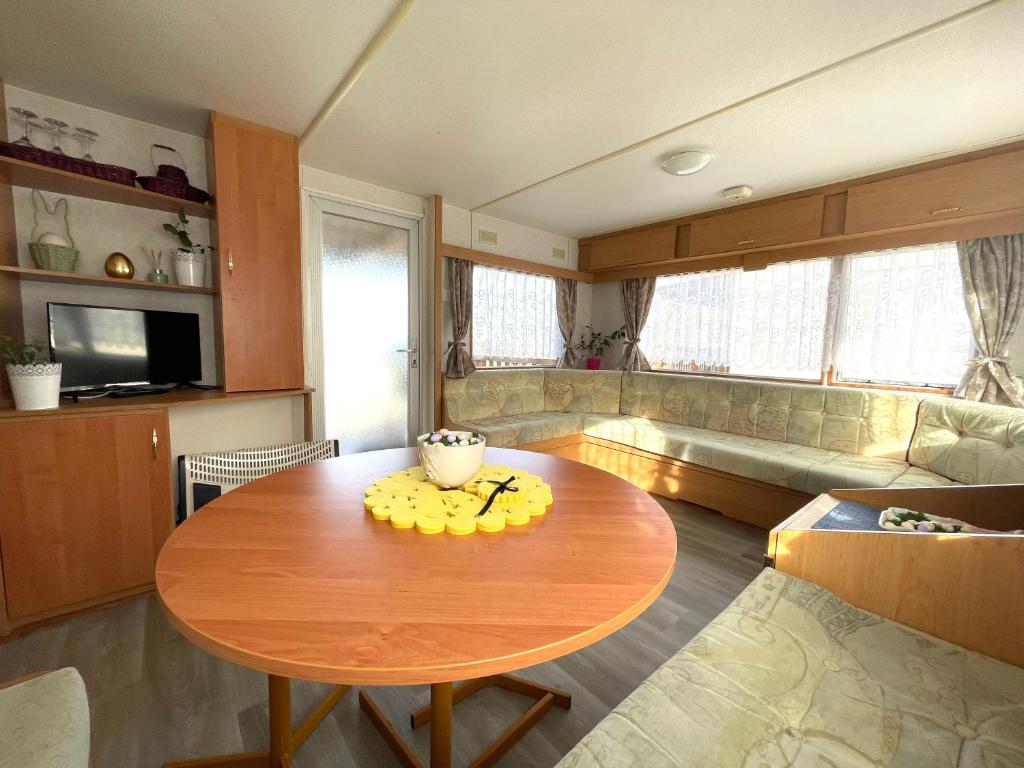Cucina o angolo cottura di Mobilheim Josefína - Výrovická přehrada
