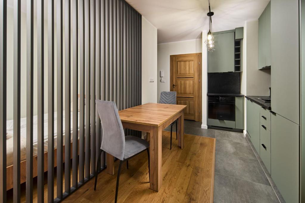 Symphony City Square Aparthotel - 15