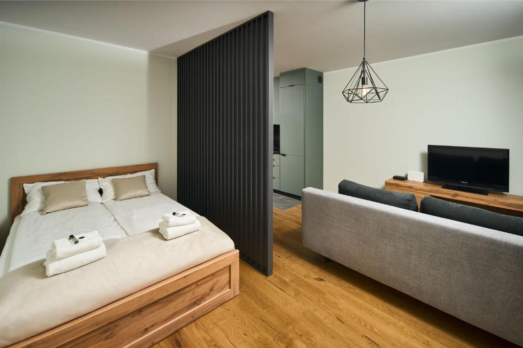 Symphony City Square Aparthotel - 13