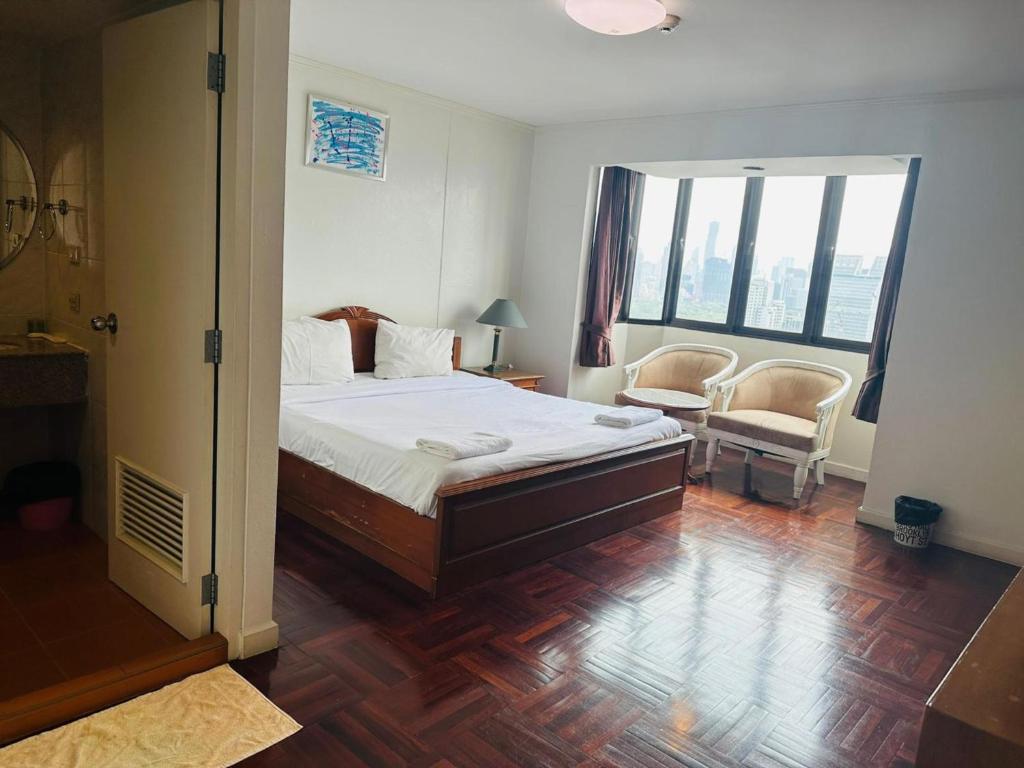 
Deluxe Double or Twin Room with City View
