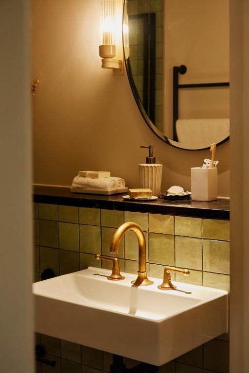 No.124 by GuestHouse, Brighton - Resim 14