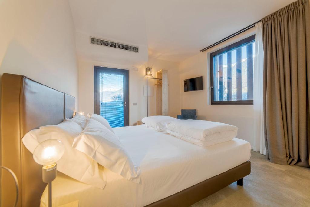 Agriturismo B&B Caffè e Vino - Classic Double Or Twin Room With Mountain View