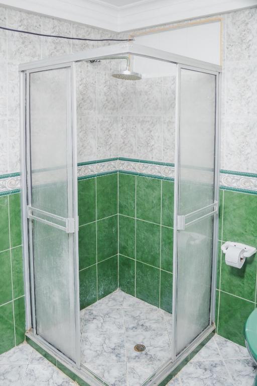 Un baño de HOSTAL CASA TIO POLI