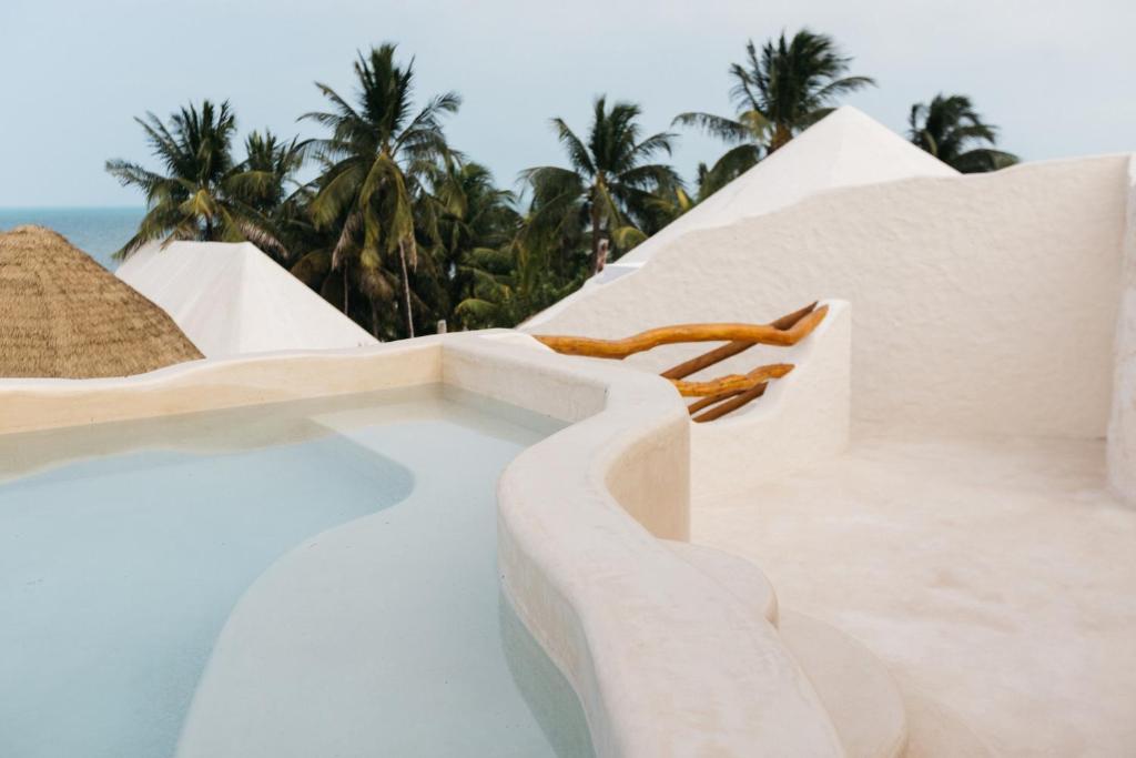 Bazén v ubytování Casa Las Tortugas Petit Beach Hotel & Spa nebo v jeho okolí
