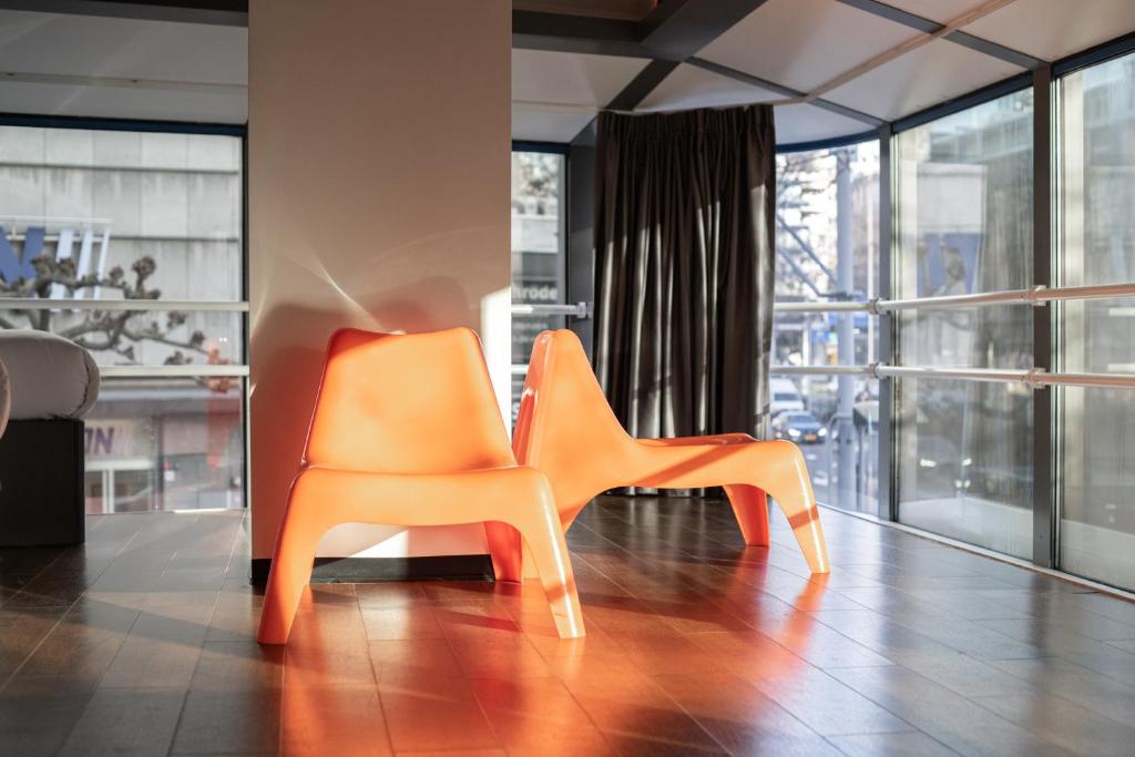 easyHotel Rotterdam City Centre - Resim 36