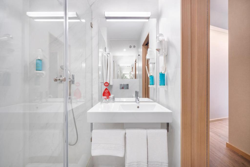 Moov Hotel Évora - Resim 37