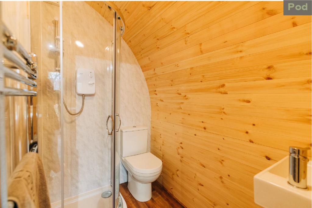 Firbush Lochside Lodges 3