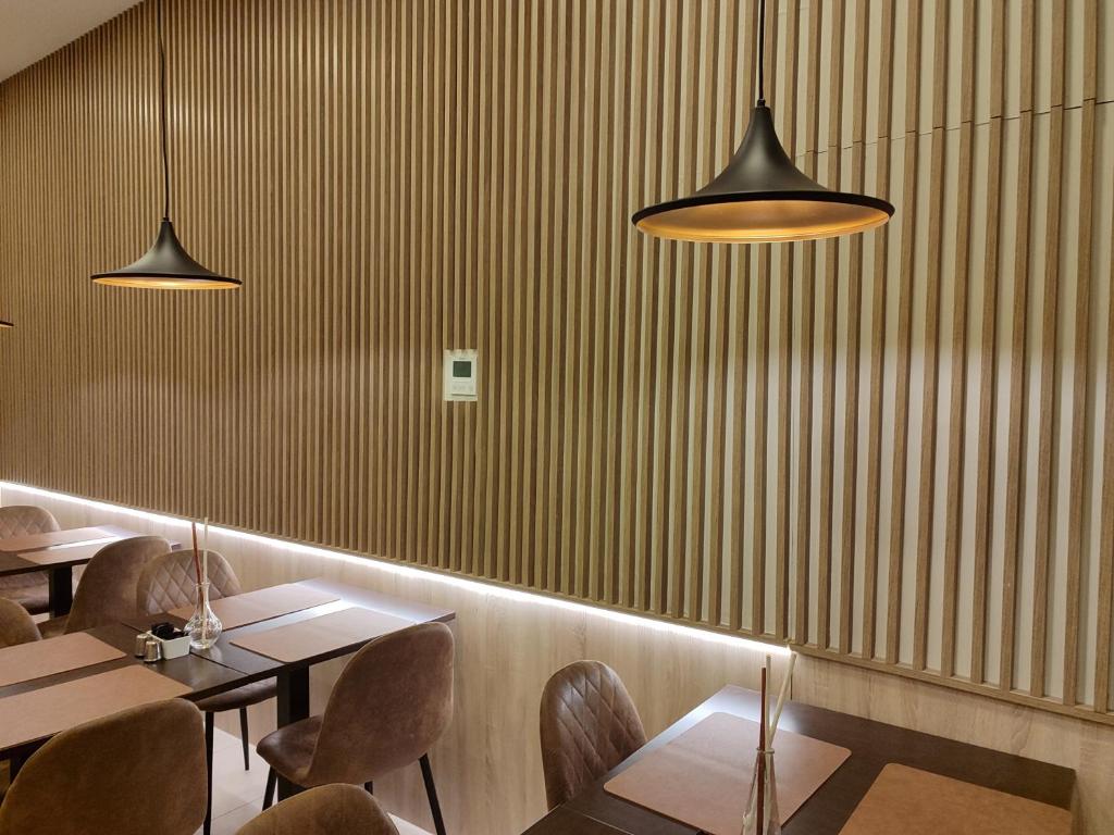 A seating area at Lisbon City Hotel by City Hotels