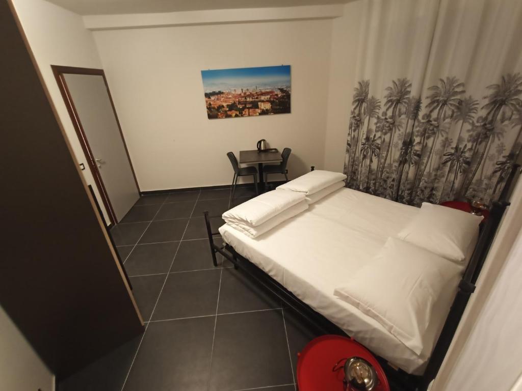 Guesthouse The Living Room - Double Or Twin Room With Private Bathroom