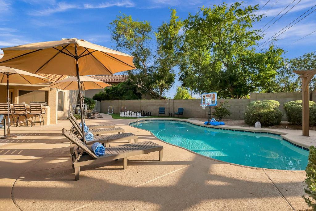 Desert Horizons Near Shopping, Bocce Ball, Pool & Hot Tub, Outdoor
