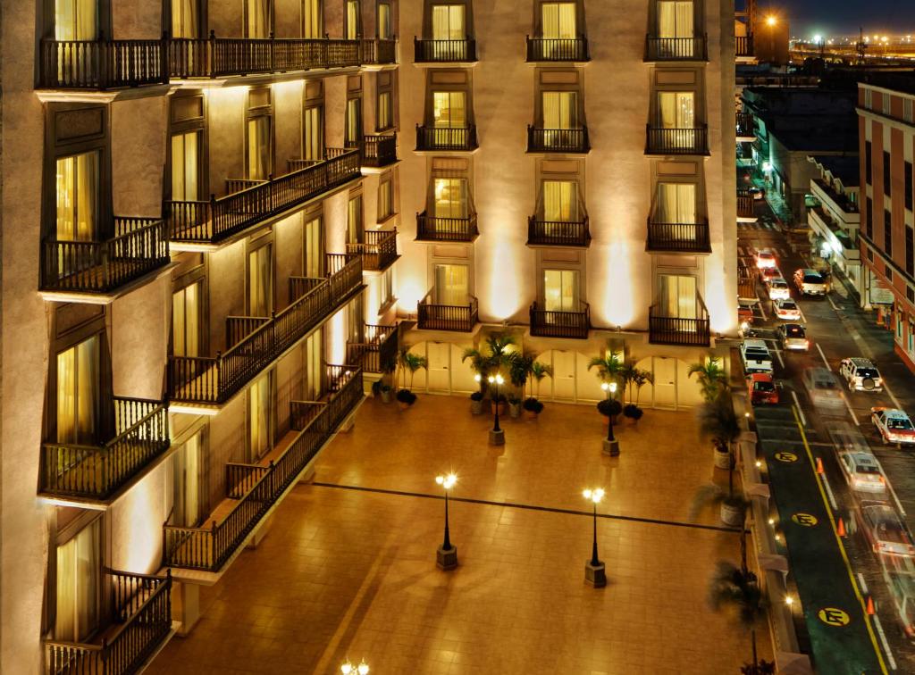 Budova, kde se hotel nachází