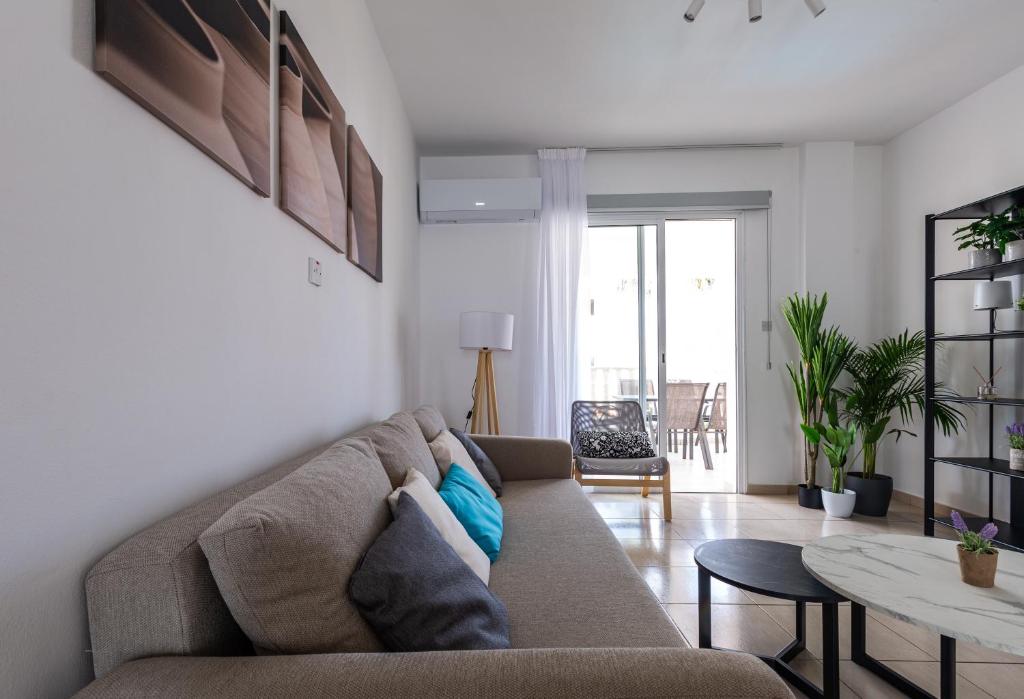 Beautiful 2 bed apartment in Paphos Cyprus - Apartment