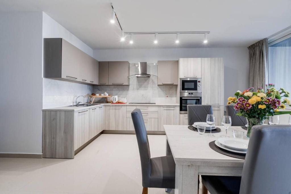 9ten11 Seafront By Homely - 6