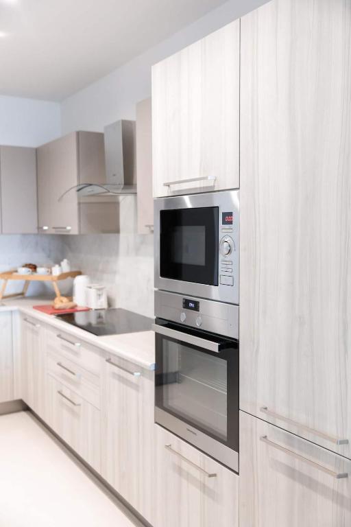 9ten11 Seafront By Homely - 9