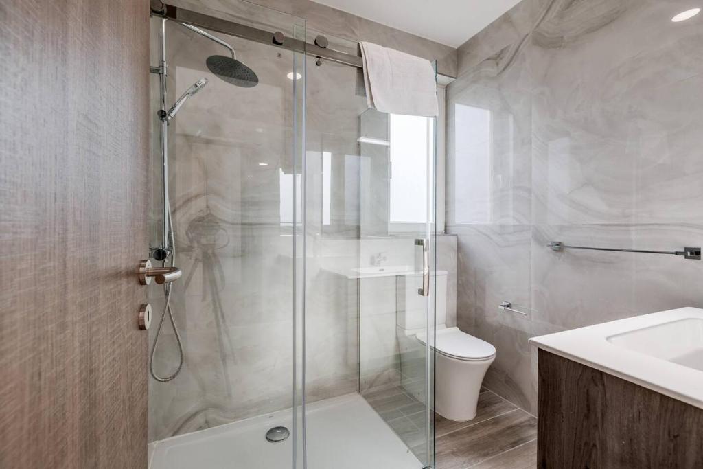 9ten11 Seafront By Homely - 11