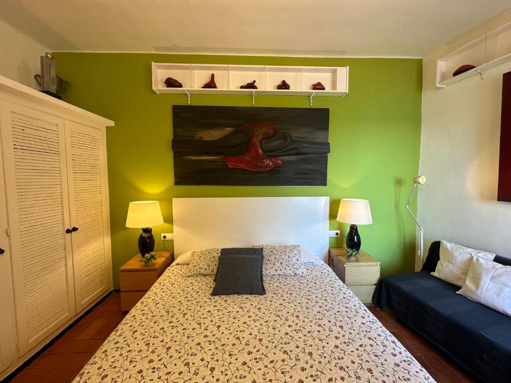 Postel nebo postele na pokoji v ubytování Apartamento con jardín a 11 metros de la playa. SE.