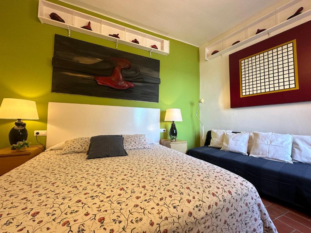 Postel nebo postele na pokoji v ubytování Apartamento con jardín a 11 metros de la playa. SE.