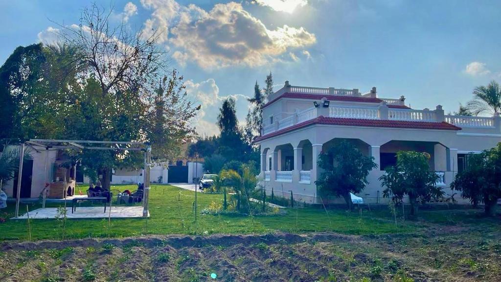 Zahrada ubytování 4-BRS Entire FarmHouse in Ismailia lGreen Paradise