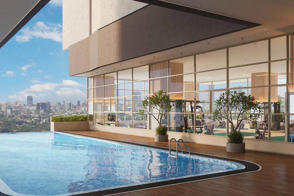 The Grand Luxury Apartment in Heart of Colombo (Ward Place Col 07