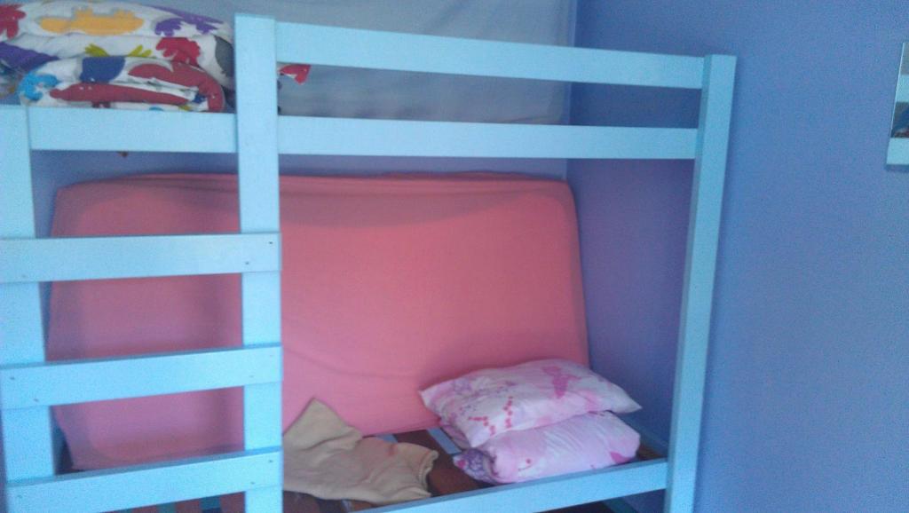 Postel nebo postele na pokoji v ubytování Anglesea Backpackers