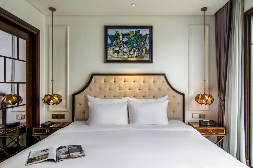 Suite Anatole Có Ban Công