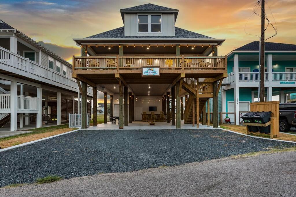 Breakwater Beach House, Bolivar Peninsula (updated prices 2024)