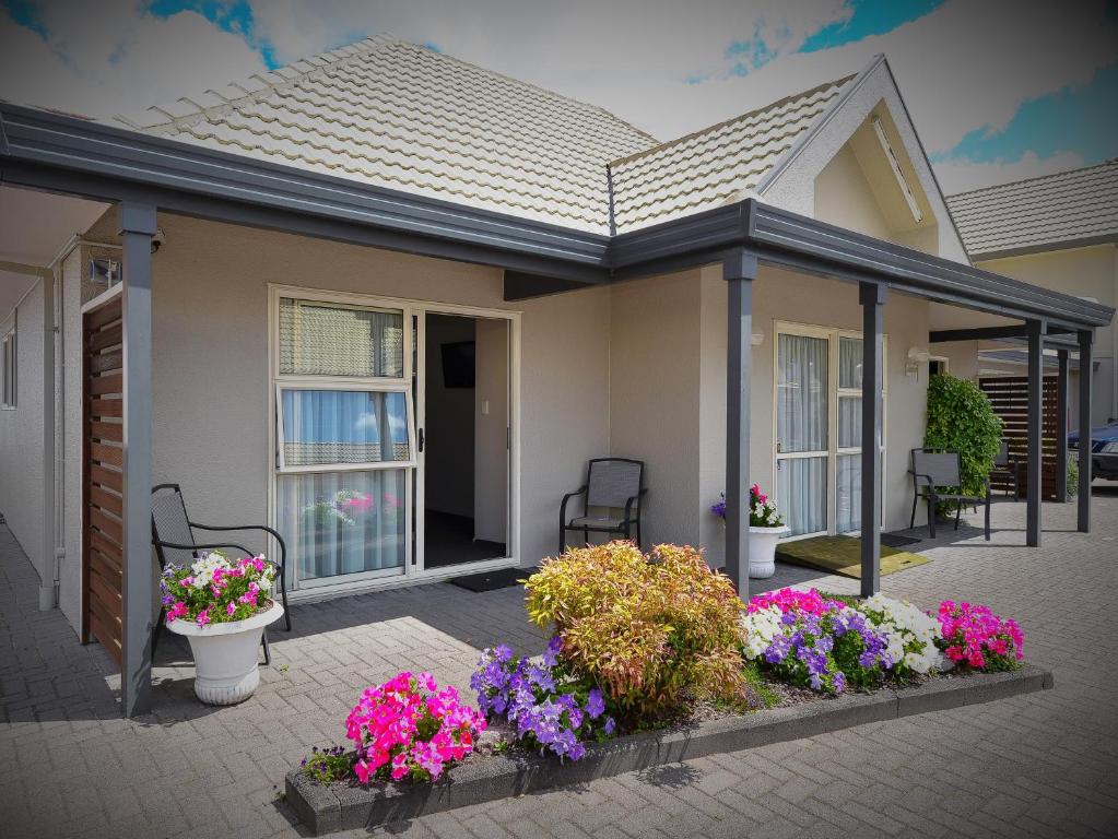 Capri on Fenton - Resim 6